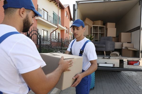 How Much Does a Man and Van Cost? Factors that Affect the Price